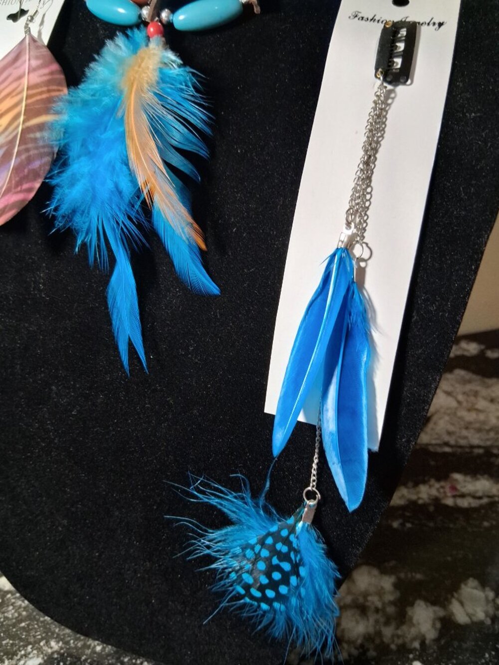 3 items= BOHO Turquoise Brown Feather Choker Necklace - Earrings - Hair Clip - Picture 4 of 5